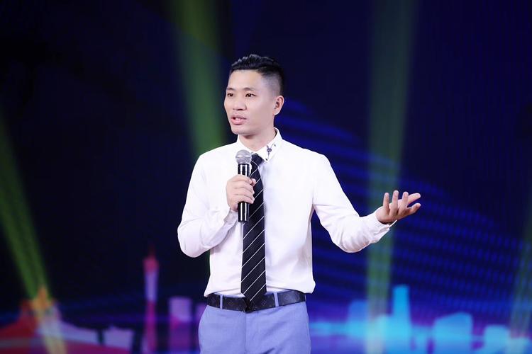 p data-id="gnavjyx6bs">程子浩,男,资深营销策划人,湖南优融美商